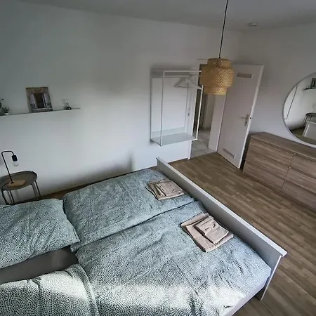 Apartment Comfortable With Balcony
